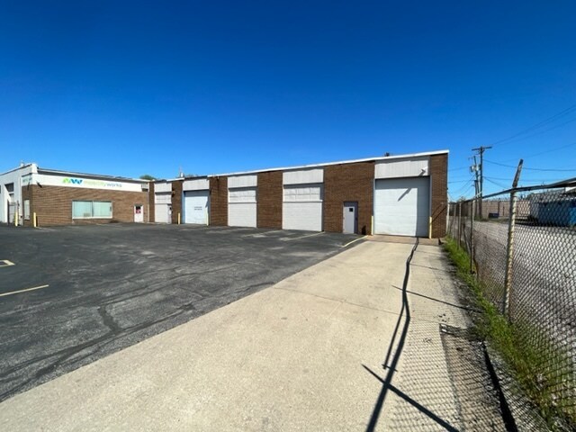 More Photos Of 1020 W Laskey Rd, Toledo Service For Lease
