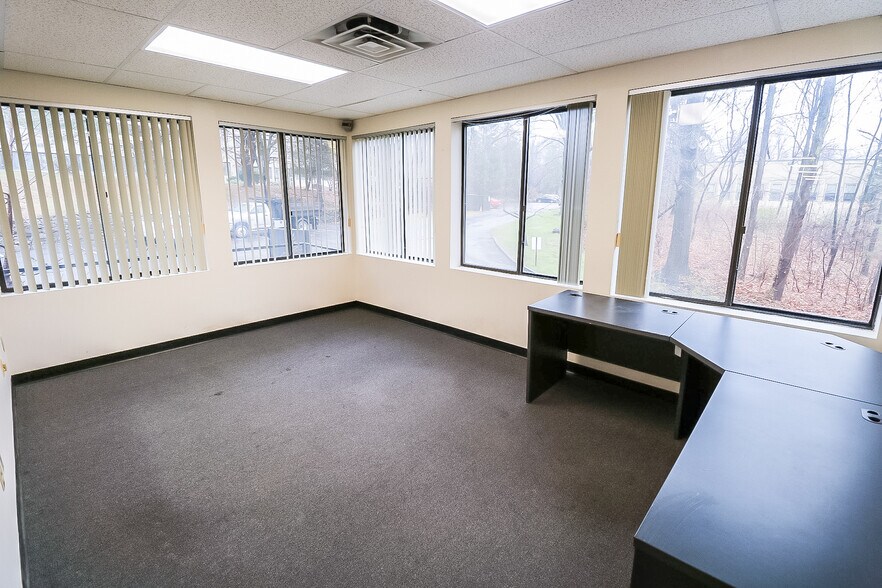 More Photos Of 200 Executive Blvd, Ossining Research And Development For Lease