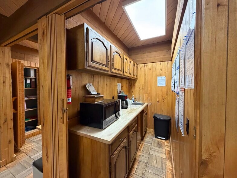 More Photos Of 900 McLean Rd, Cortland Office For Sale