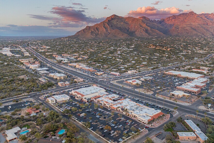 More Photos Of 7250-7356 N Oracle Rd, Tucson Unknown For Lease