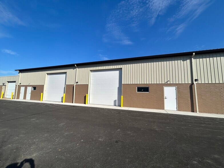 Primary Photo Of 620 Progress Ave, Munster Warehouse For Lease