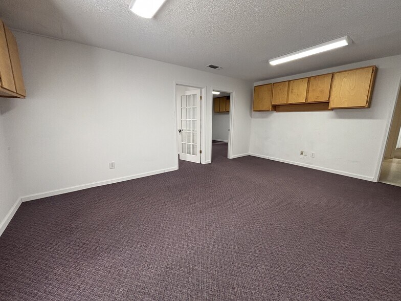 More Photos Of 101 Nightingale Ln, Gulf Breeze Office For Sale