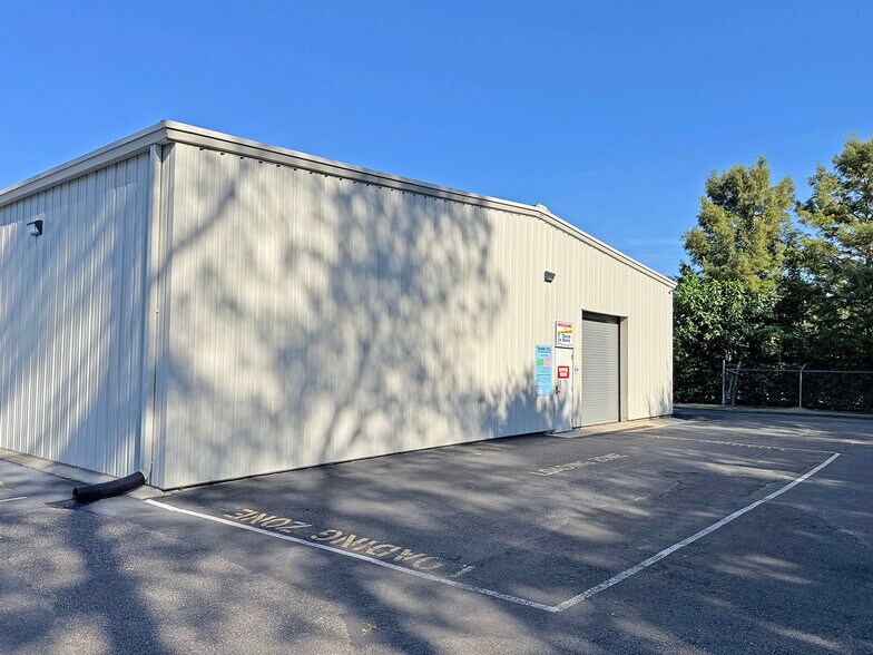 More Photos Of , Tallahassee General Retail For Sale