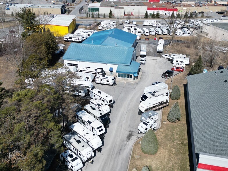 More Photos Of 2724 Laurier St, Clarence-Rockland Service For Sale