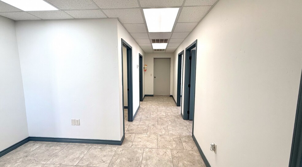 More Photos Of 1506 County 140 rd, Midland Warehouse For Lease