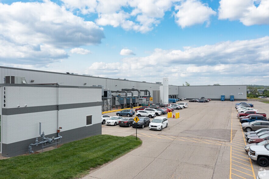 More Photos Of 11540-11630 Mosteller Rd, Sharonville Warehouse For Lease