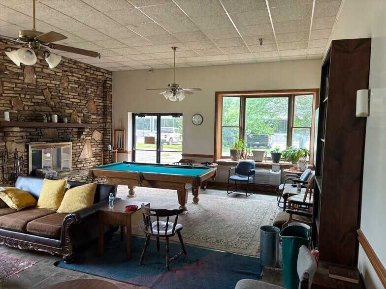 More Photos Of 95 Teletech Dr, Moundsville Hotel For Lease