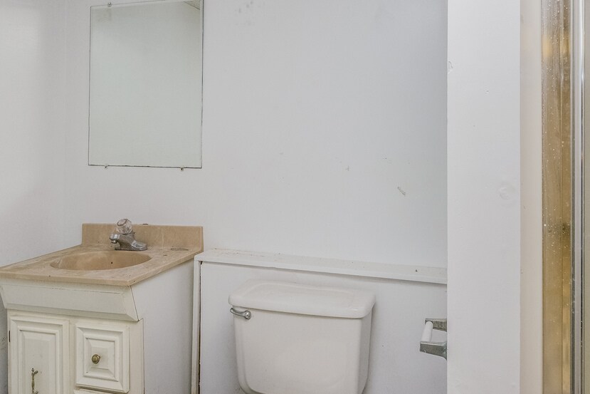 More Photos Of 1110 E Main St, Stamford Storefront Retail Office For Sale