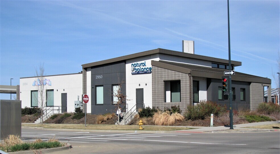 Primary Photo Of 2954 Havana St, Denver General Retail For Sale