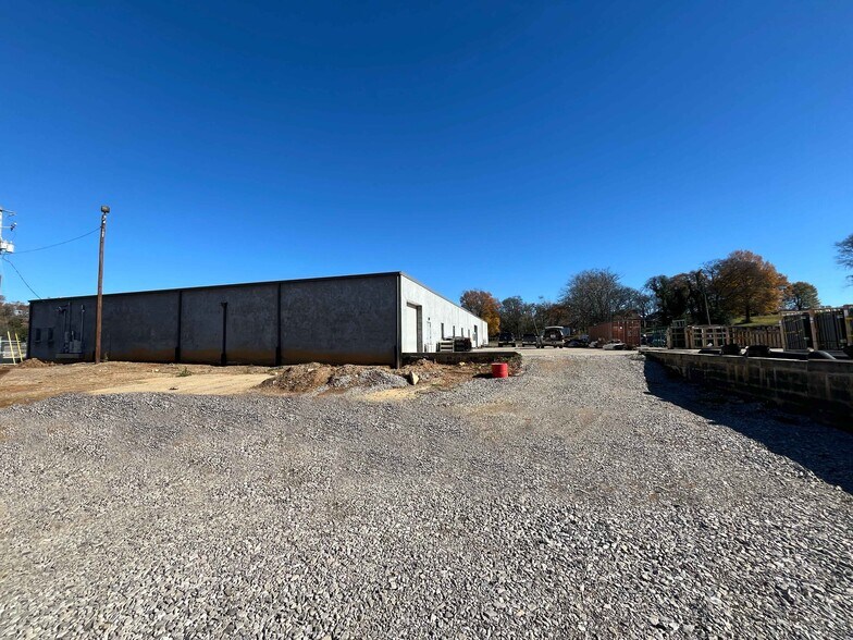 More Photos Of 4601 Messer Airport Hwy, Birmingham Warehouse For Lease