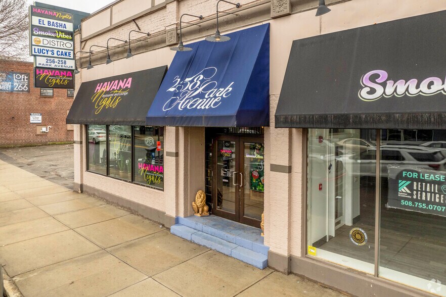 More Photos Of 256 Park Ave, Worcester Storefront For Lease