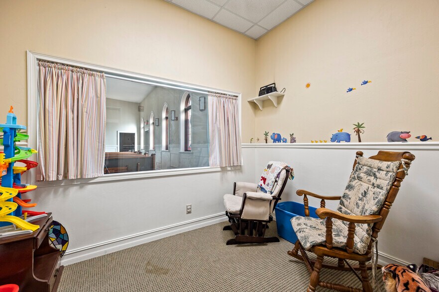 More Photos Of 5056 FL-47, Lake City Specialty For Sale