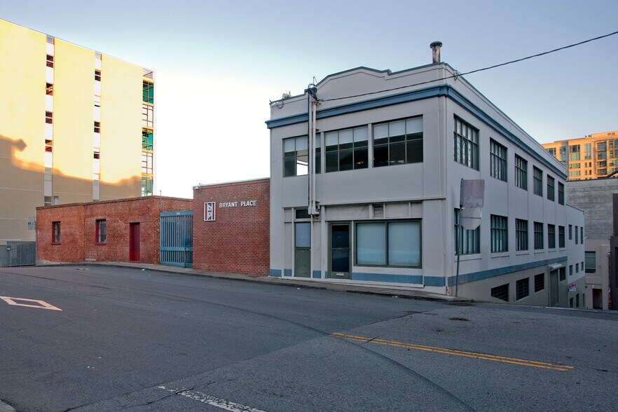 More Photos Of 329 Bryant St, San Francisco Loft Creative Space For Lease