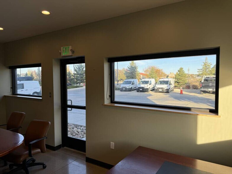 More Photos Of 3000 Airport Dr, Erie Flex For Sale