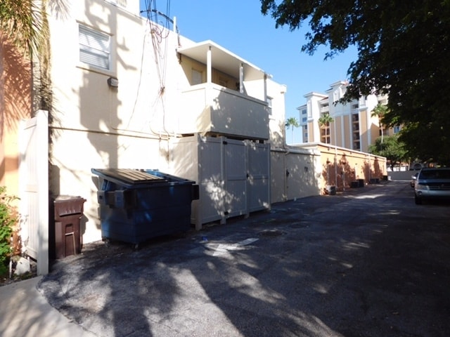 More Photos Of 127 Tampa Ave E, Venice Storefront Retail Office For Sale
