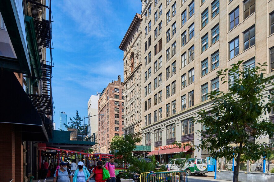 More Photos Of 99 University Pl, New York Office For Lease