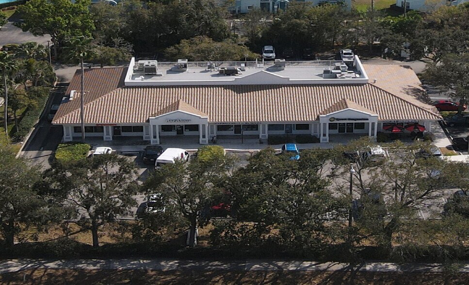 More Photos Of 1000-1012 SW St Lucie West Blvd, Port Saint Lucie Storefront For Lease