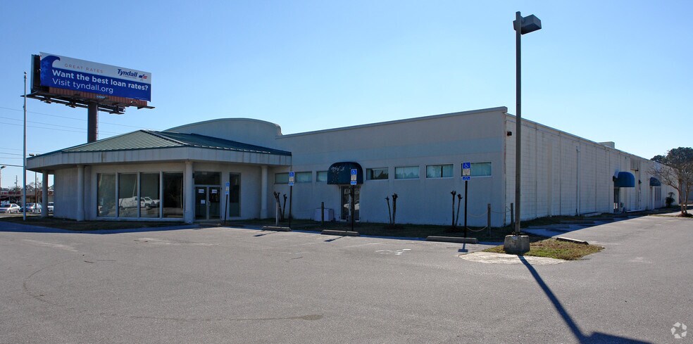 More Photos Of 703 W 15th St, Panama City Office For Sale