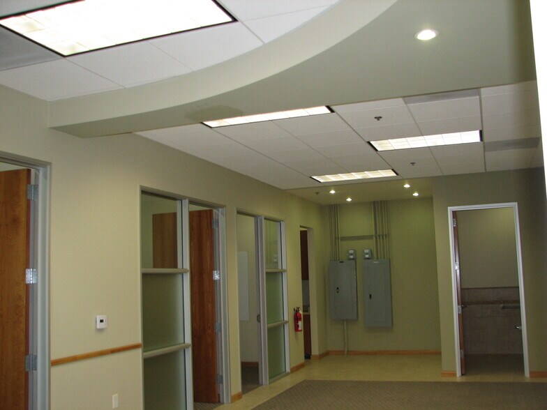 More Photos Of 9650 Research Dr, Irvine Office For Lease