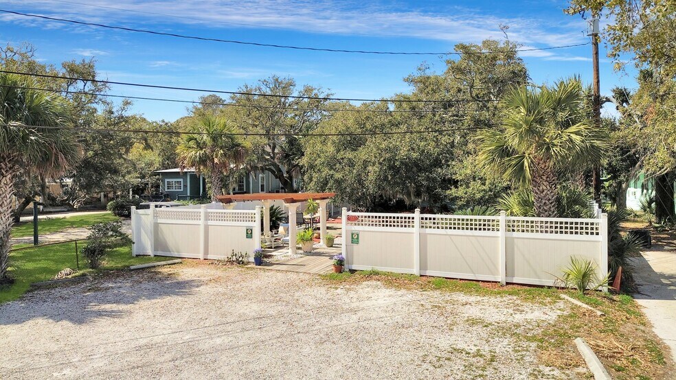 More Photos Of 24 Van Horne Ave, Tybee Island Hospitality For Sale