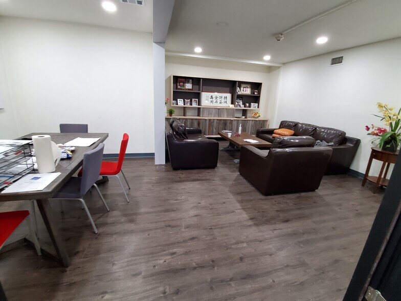 More Photos Of 520 Jamie Ave, La Habra Warehouse For Lease