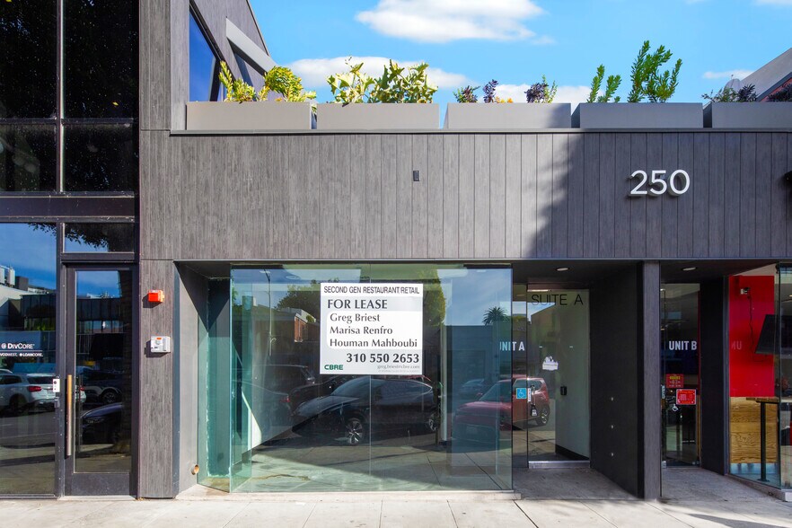 More Photos Of 250 S Beverly Dr, Beverly Hills Storefront Retail Office For Lease
