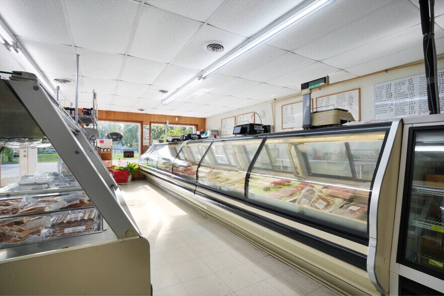 More Photos Of 1414 20th St, Tell City Convenience Store For Sale