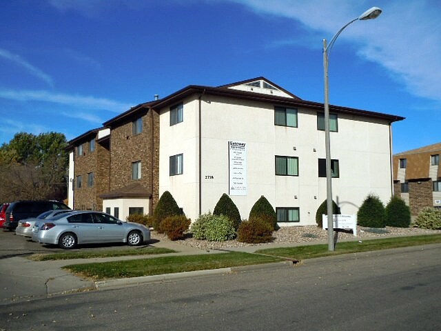 Primary Photo Of 2718 Gateway Ave, Bismarck Office For Lease