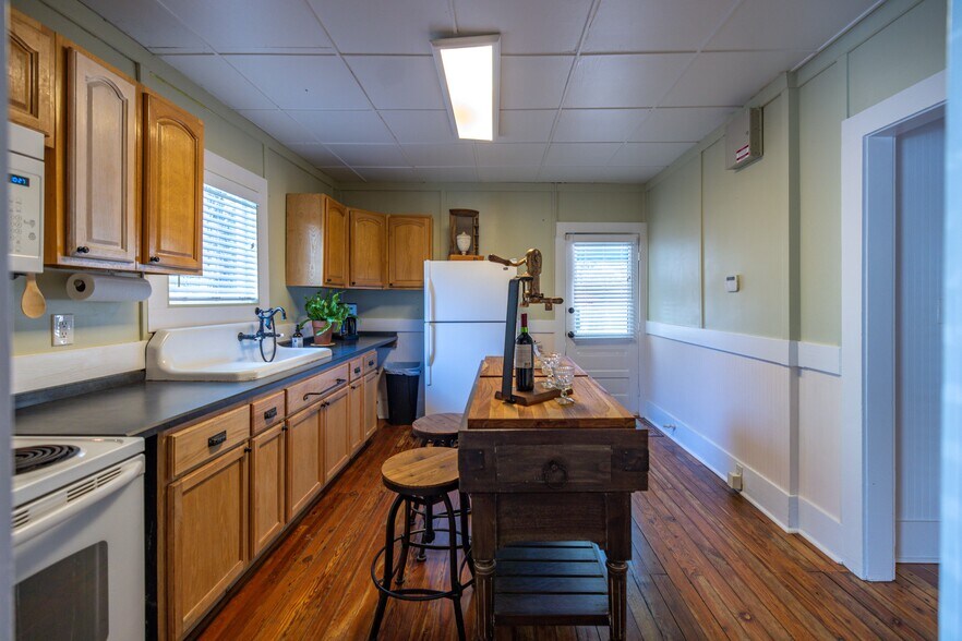 More Photos Of 86 Masters Dr, Saint Augustine Office For Sale