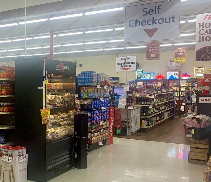 More Photos Of 4647 Buttermilk Hollow Rd, West Mifflin Supermarket For Sale