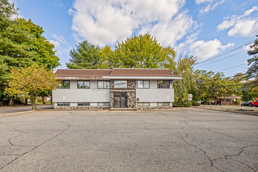 Primary Photo Of 71 E Eckerson Rd, Spring Valley Office For Lease