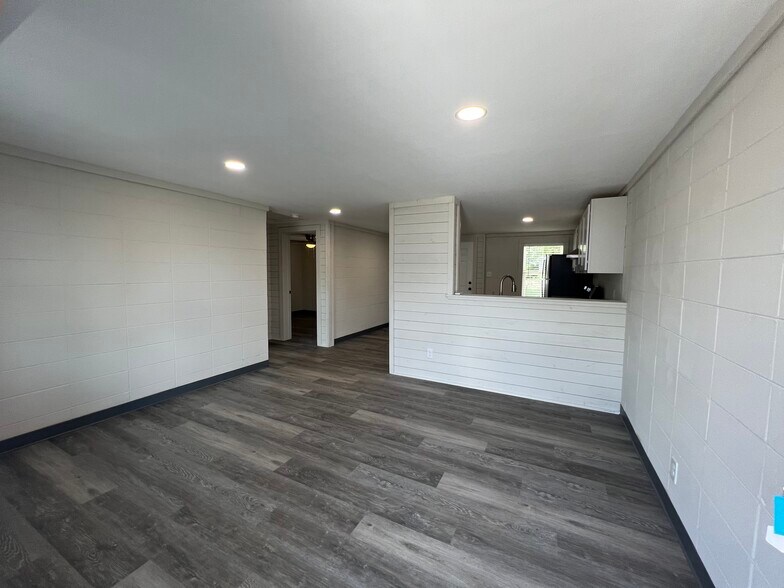 More Photos Of 1101 - 1106 Chappell St, Dudley Multifamily For Sale