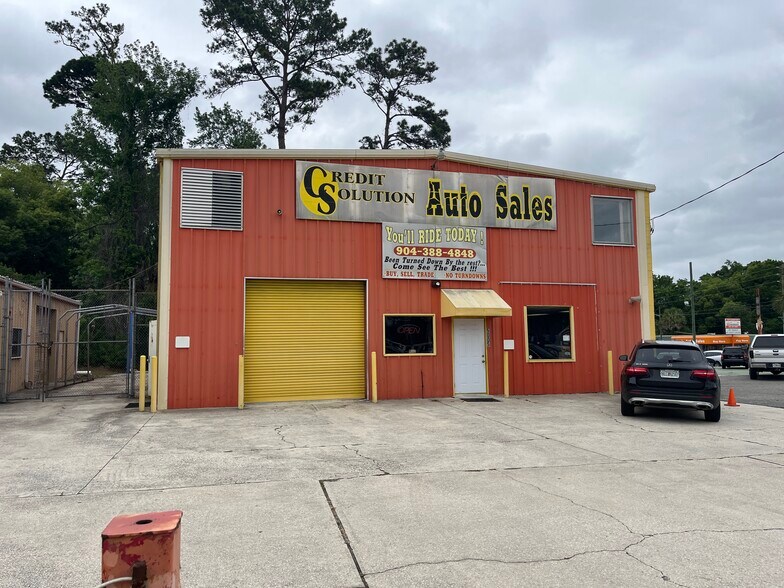 More Photos Of 5013 Park St, Jacksonville Auto Repair For Sale