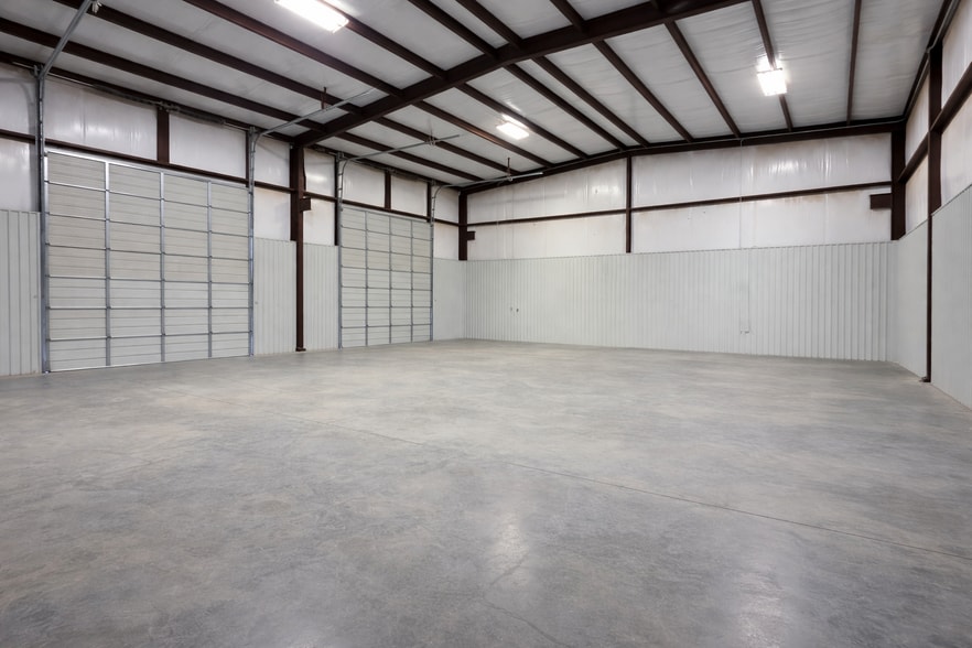 More Photos Of 10400 W County Road 72, Midland Warehouse For Lease