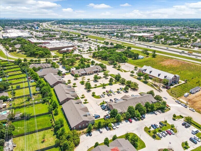 More Photos Of 4821 Merlot Ave, Grapevine Office For Lease