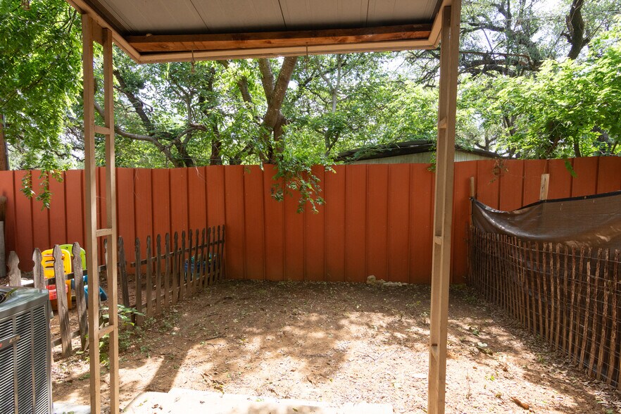 More Photos Of 114 Scofield Ave, Johnson City Apartments For Sale