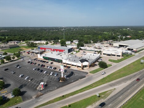 Primary Photo Of 605 Northwest Pky, Azle Unknown For Lease
