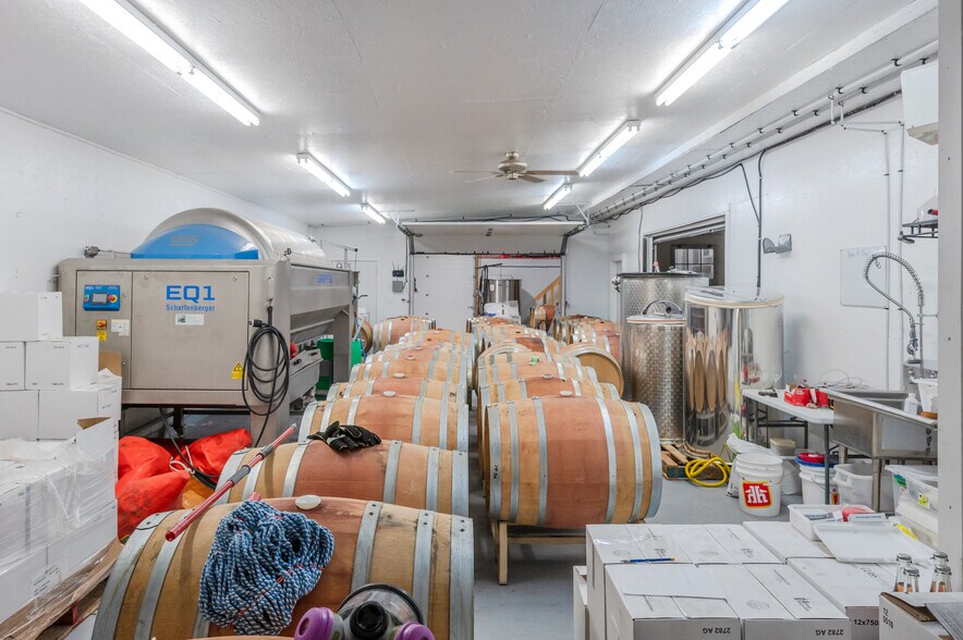 More Photos Of 1002 British Columbia 3, Cawston Winery Vineyard For Sale