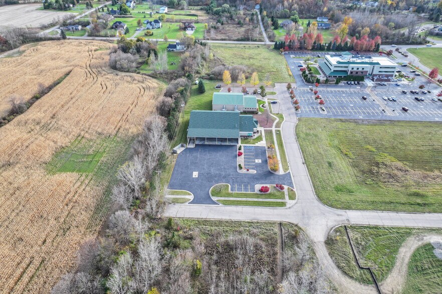 More Photos Of 1443 Granger Dr, Davison Medical For Lease