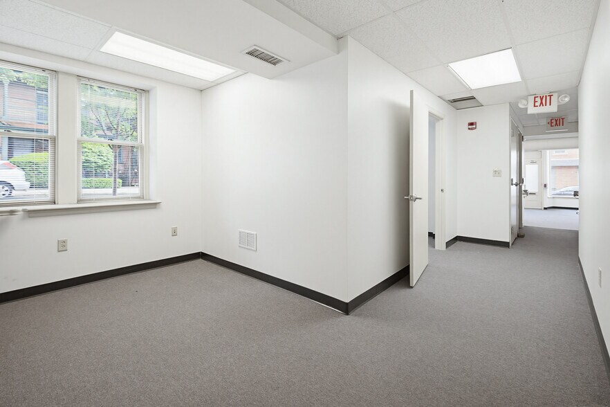 More Photos Of 171 E King St, Lancaster Loft Creative Space For Sale