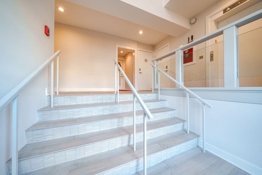 More Photos Of 701 West Ave, Ocean City Medical For Lease