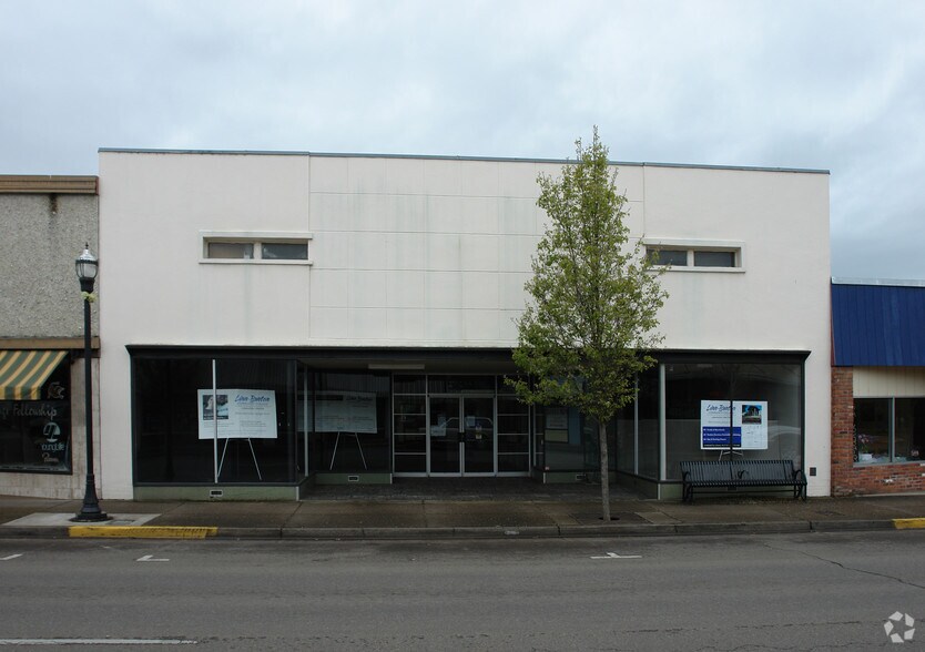 Primary Photo Of 550 S Main St, Lebanon Office For Sale
