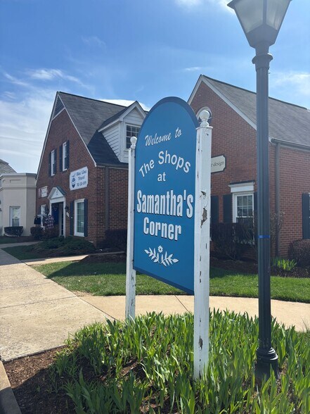 More Photos Of 8755-8785 Mathis Ave, Manassas Office For Sale