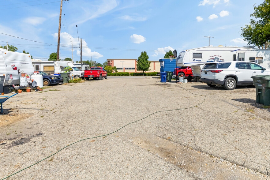 More Photos Of 39 Williams Rd, Columbus Land For Sale