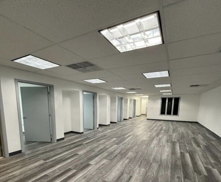More Photos Of , Clifton Office For Sale