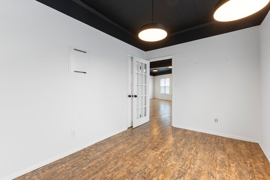 More Photos Of 1453 Pennsylvania Ave SE, Washington Storefront Retail Office For Lease