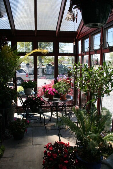 More Photos Of 434 Oakshade Rd, Shamong Garden Center For Sale