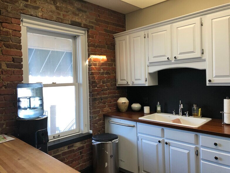 More Photos Of 428 Main St, Franklin General Retail For Sale