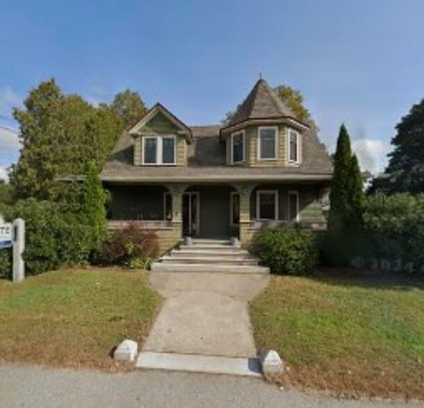Primary Photo Of 388 Nashua St, Milford Specialty For Lease