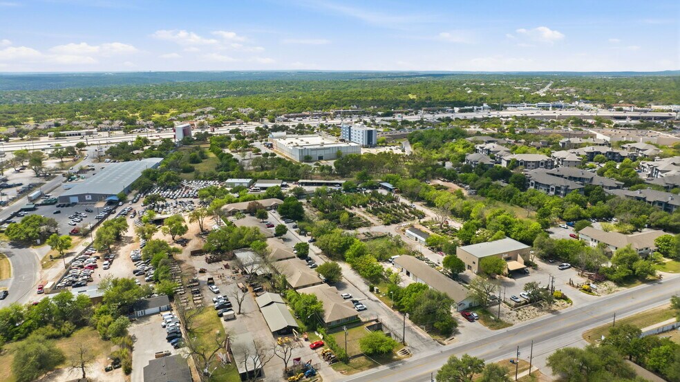More Photos Of 13284 Pond Springs Rd, Austin Office For Sale